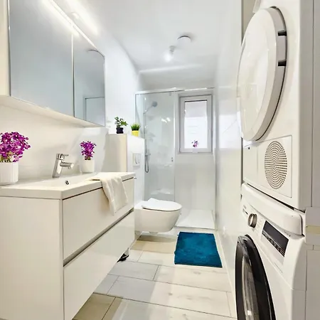 Serene One Bedroom In Center 아파트 룩셈부르크